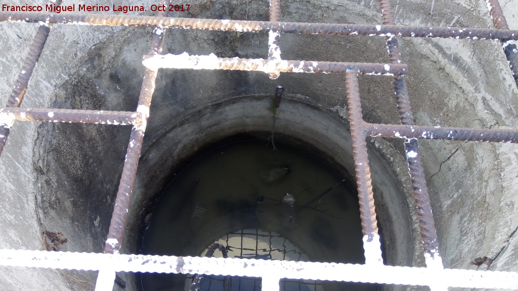 Pozo de la Cruz de las Viñuelas - Pozo de la Cruz de las Viñuelas. Interior