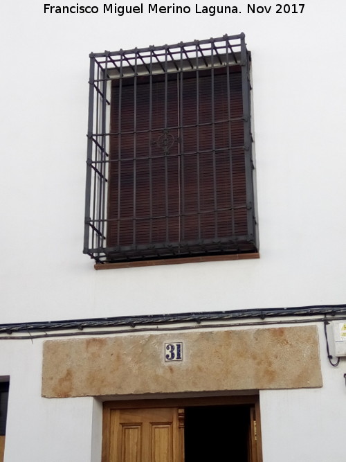 Casa de la Calle Blas Infante nº 31 - Casa de la Calle Blas Infante nº 31. Reja y dintel