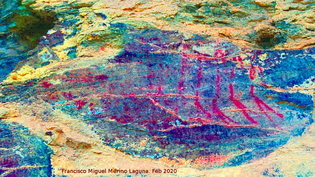 Pinturas rupestres del Abrigo del Guadal�n III - Pinturas rupestres del Abrigo del Guadal�n III. Tratada con Dstretch