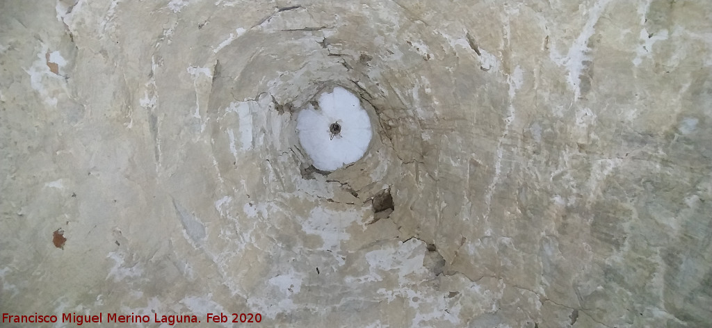 Caracol Doble - Caracol Doble. Falsa bóveda del habitáculo de los camastros
