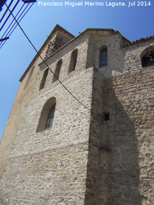 Iglesia de San Andrés - Iglesia de San Andrés. Restos del Castillo integrados en la iglesia