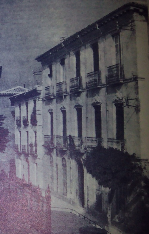 Antiguo Banco de España - Antiguo Banco de España. Foto antigua. Los dos anteriores edificios que ocupaban su solar a principios del siglo XX