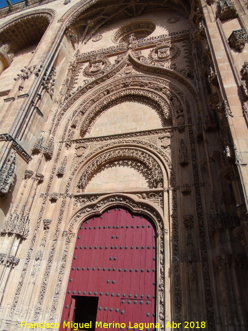 Catedral Nueva. Fachada Principal - Catedral Nueva. Fachada Principal. Puerta Izquierda