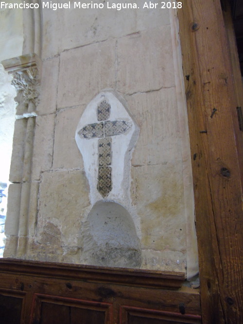Catedral Vieja. Capilla de Santa Bárbara - Catedral Vieja. Capilla de Santa Bárbara. Cruz