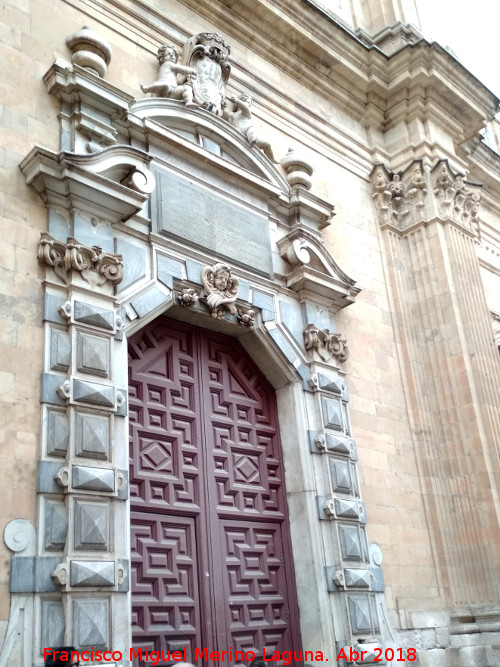 Convento de las Agustinas e Iglesia de la Purísima - Convento de las Agustinas e Iglesia de la Purísima. Portada de la Iglesia de la Purísima