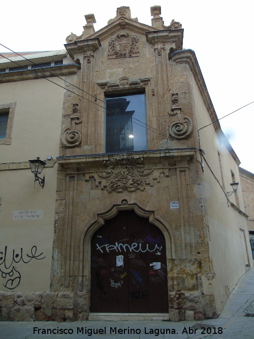 Colegio Menor de Santa Cruz de Cañizares - Colegio Menor de Santa Cruz de Cañizares. 