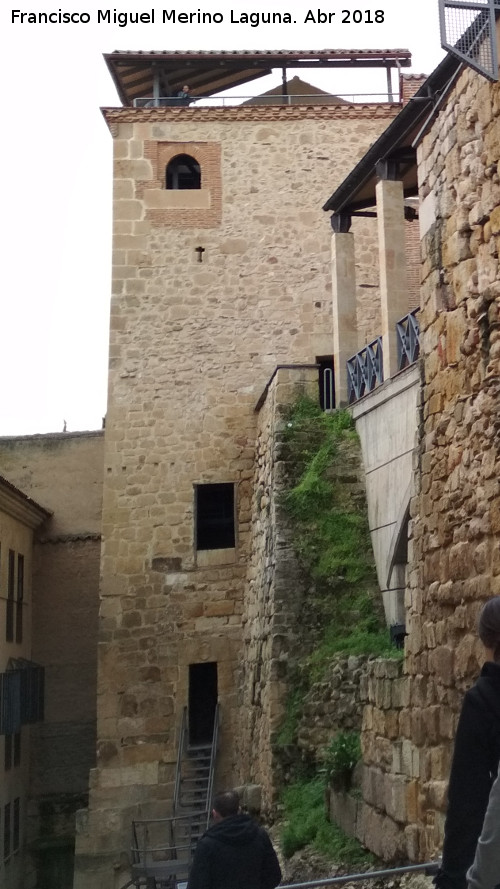 Torre del Marqués de Villena - Torre del Marqués de Villena. 