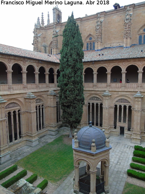 Convento de San Esteban. Claustro - Convento de San Esteban. Claustro. 