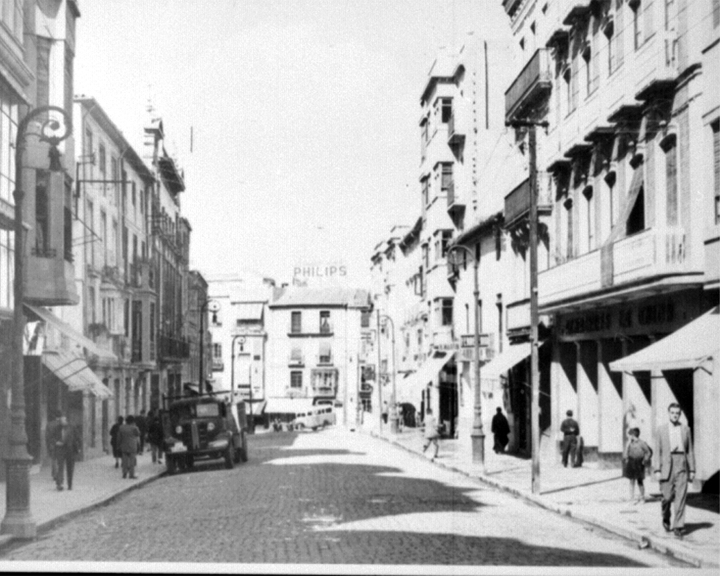 Edificio de la Calle Bernabé Soriano nº 23 - Edificio de la Calle Bernabé Soriano nº 23. Foto antigua