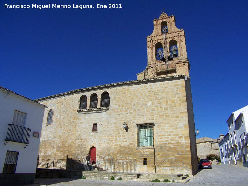 Plaza del Rey Alhamar - Plaza del Rey Alhamar. Iglesia de Santa María