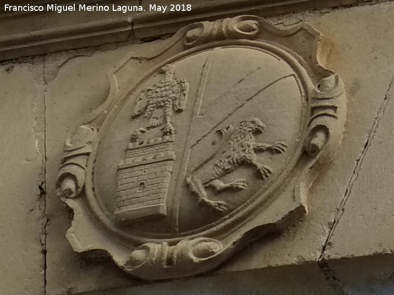 Casa de los Alférez - Casa de los Alférez. Escudo