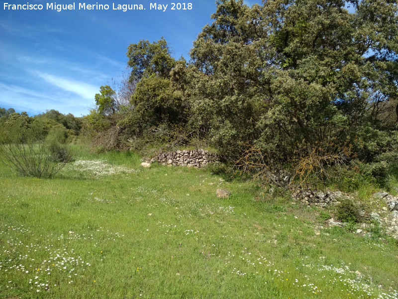 Peña de los Gitanos - Peña de los Gitanos. Albarrada