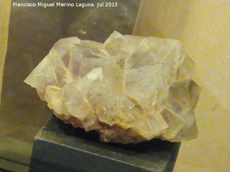Fluorita - Fluorita. Museo de la Ciudad - Alcalá la Real