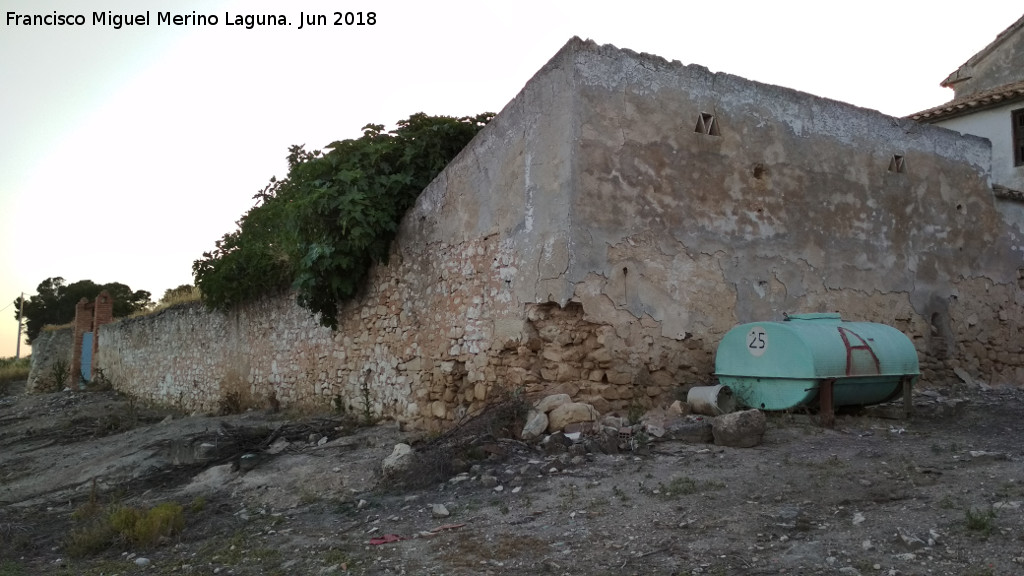 Cortijo Bajo de Torrealcázar - Cortijo Bajo de Torrealcázar. Corral lateral