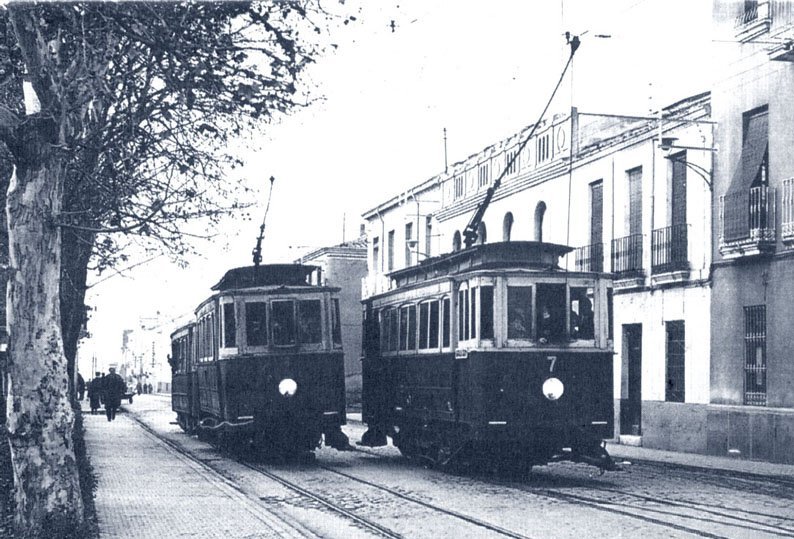 Tranvía de Linares - Tranvía de Linares. Tranvías a su paso por Julio Burell