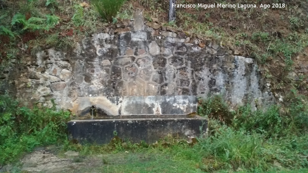 Fuente de la Carretera de Río Madera - Fuente de la Carretera de Río Madera. 