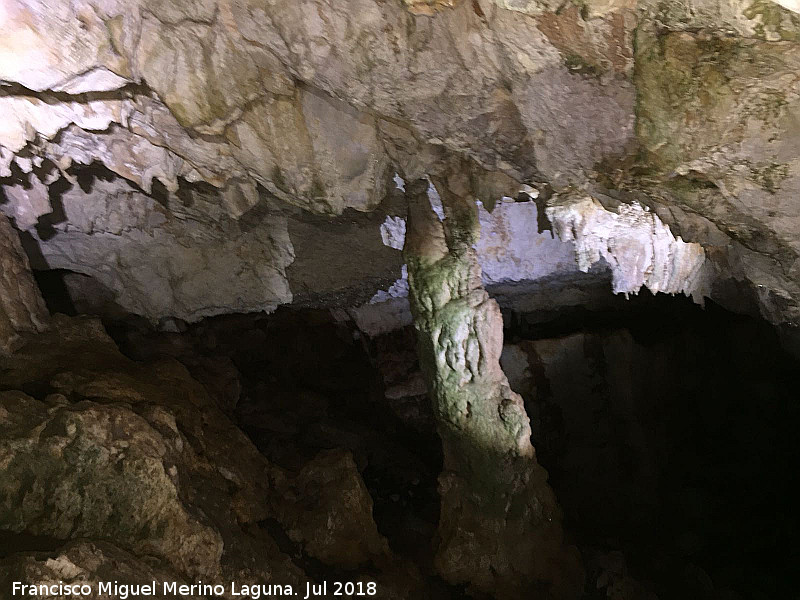 Cueva neolítica de los Corzos - Cueva neolítica de los Corzos. 