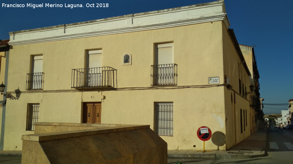 Hornacina de la Plaza de la Iglesia - Hornacina de la Plaza de la Iglesia. Situación