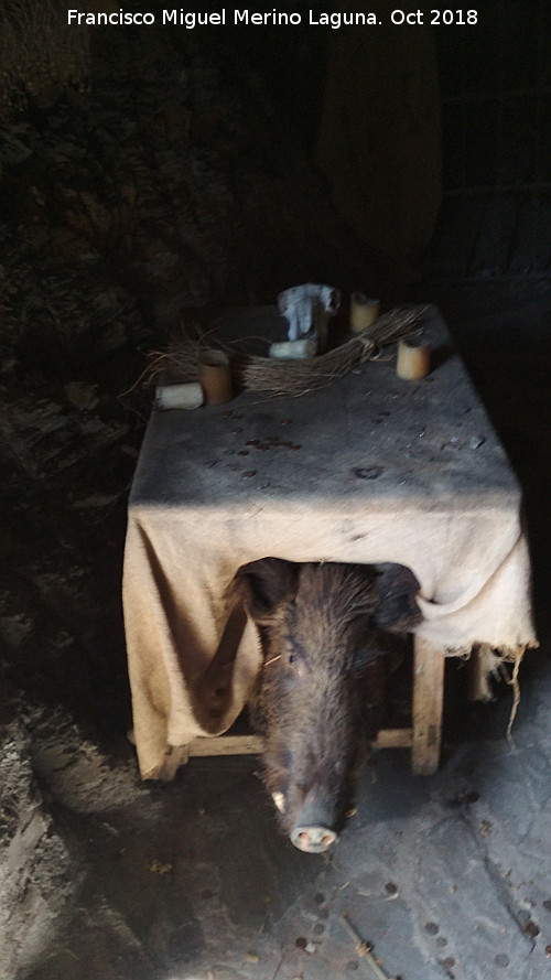 Cueva del Ojo de la Bruja - Cueva del Ojo de la Bruja. Mesa del Jabalí