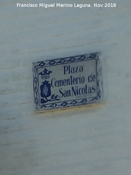 Plaza Cementerio de San Nicolás - Plaza Cementerio de San Nicolás. Placa