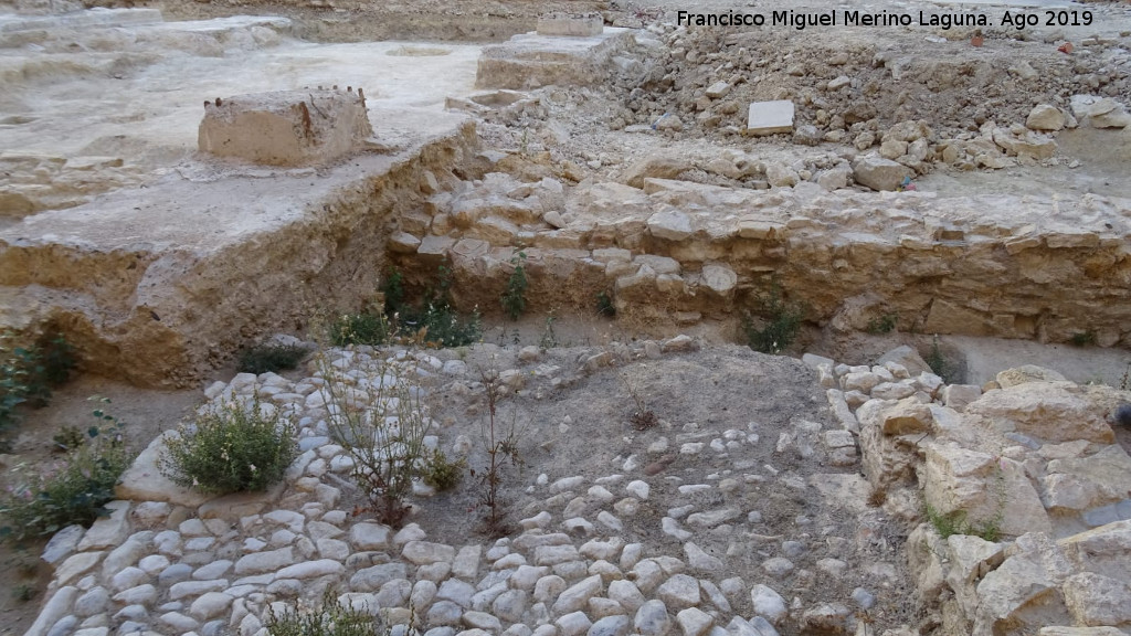 Excavacin arqueolgica de Simago - Excavacin arqueolgica de Simago. Posible patn de una almazara
