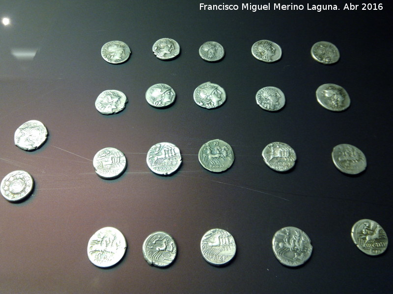 Tesoro de Chiclana - Tesoro de Chiclana. Denarios romanos. Museo Provincial de Jaén
