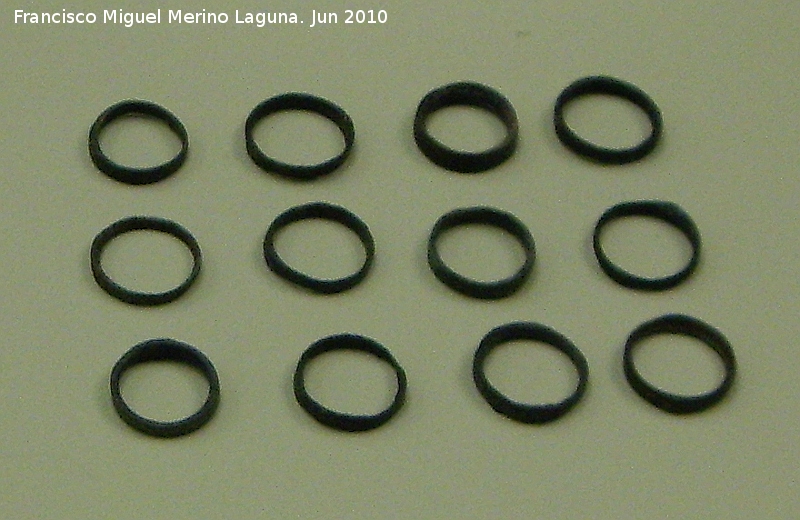 Castellones de Ceal - Castellones de Ceal. Anillos de bronce. Museo Provincial