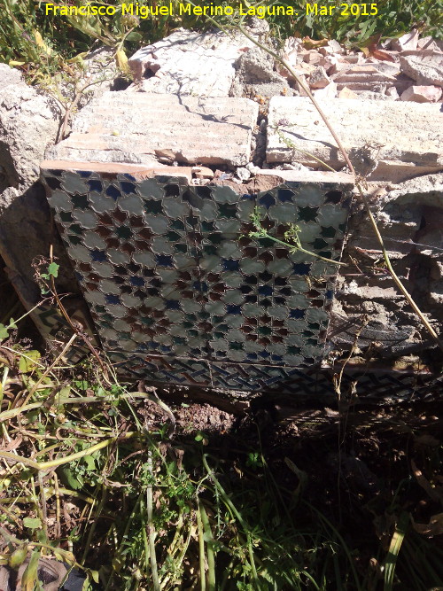 Casería Jódar - Casería Jódar. Azulejos de las construcciones del jardín