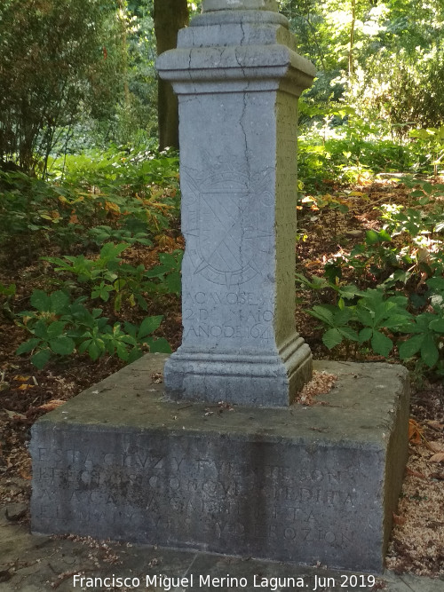 Cruz del Marqués de Mondéjar - Cruz del Marqués de Mondéjar. Inscripciones frontales