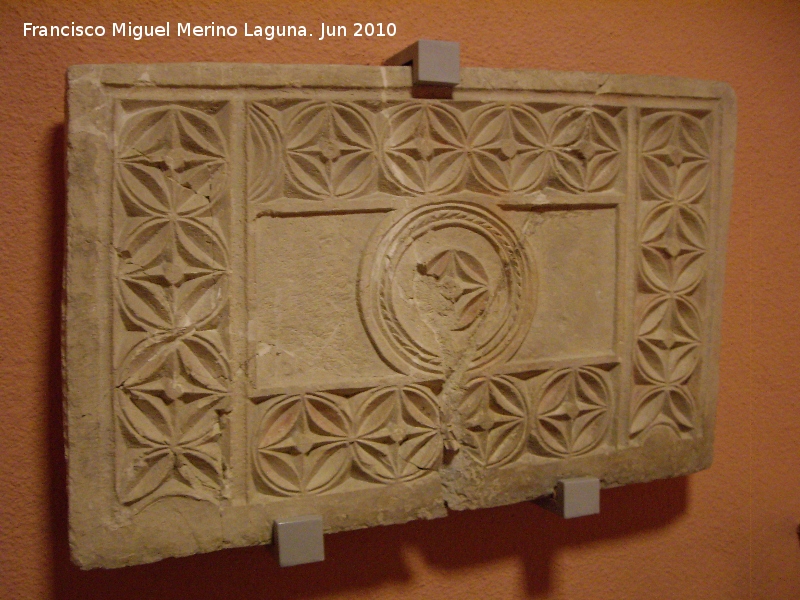 Cerrillo del Calvario - Cerrillo del Calvario. Cancel visigodo. Museo Provincial de Jan