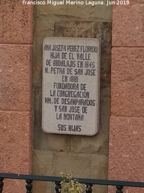 Monumento a Madre Petra de San José - Monumento a Madre Petra de San José. Placa