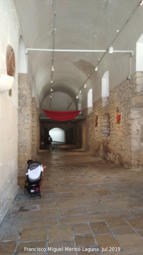 Castillo de Santa Bárbara. Cuartel de la Tropa - Castillo de Santa Bárbara. Cuartel de la Tropa. Pasillo