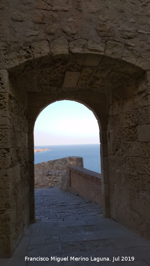 Castillo de Santa Bárbara. Puerta del Primer Recinto - Castillo de Santa Bárbara. Puerta del Primer Recinto. 
