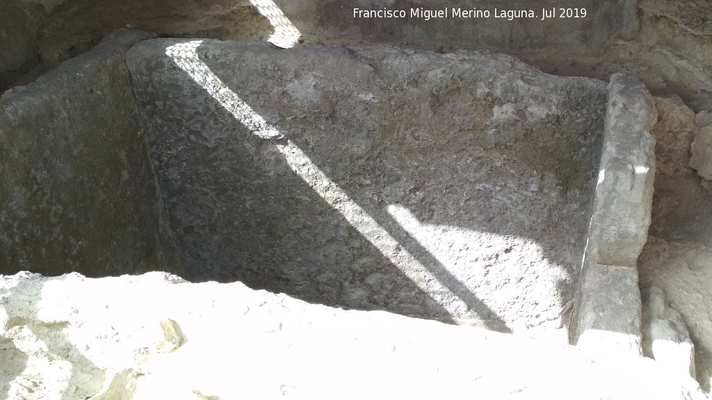 Necrópolis del Cerro del Santuario. Tumba 179 - Necrópolis del Cerro del Santuario. Tumba 179. 