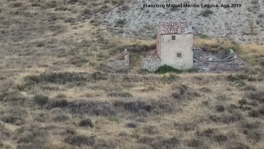 Cortijo del Castillejo de Neblín - Cortijo del Castillejo de Neblín. Cortijo y sus corrales