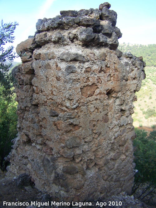 Muralla de la aldea medieval de La Espinareda - Muralla de la aldea medieval de La Espinareda. Resto de un torreón esquinero