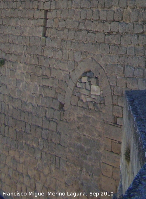 La Mota. Torre del Homenaje - La Mota. Torre del Homenaje. Saetera y puerta cegada
