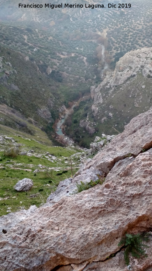 Poyo de la Cerradura - Poyo de la Cerradura. R�o Fr�o desde el poyo