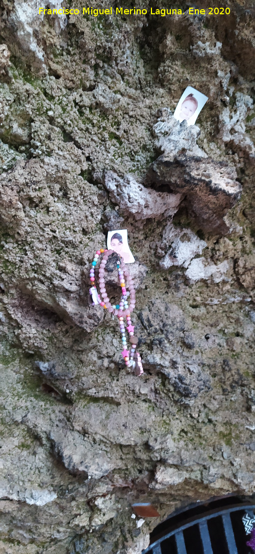 Ermita rupestre Se�or del Valle - Ermita rupestre Se�or del Valle. Exvotos