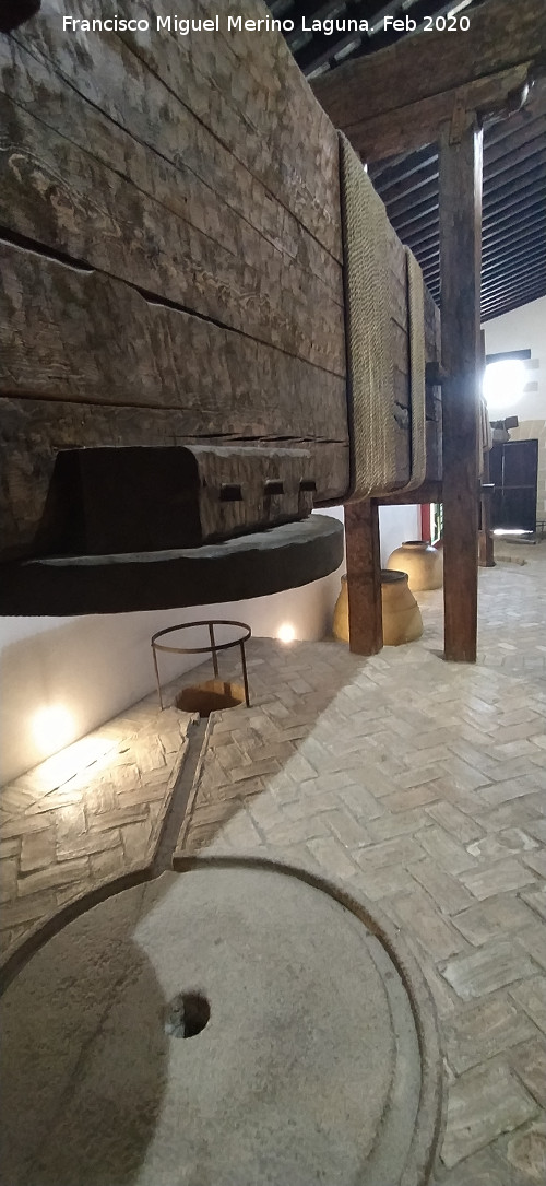 Alc�zar de Jerez. Molino de Aceite - Alc�zar de Jerez. Molino de Aceite. Prensa de viga para capachos