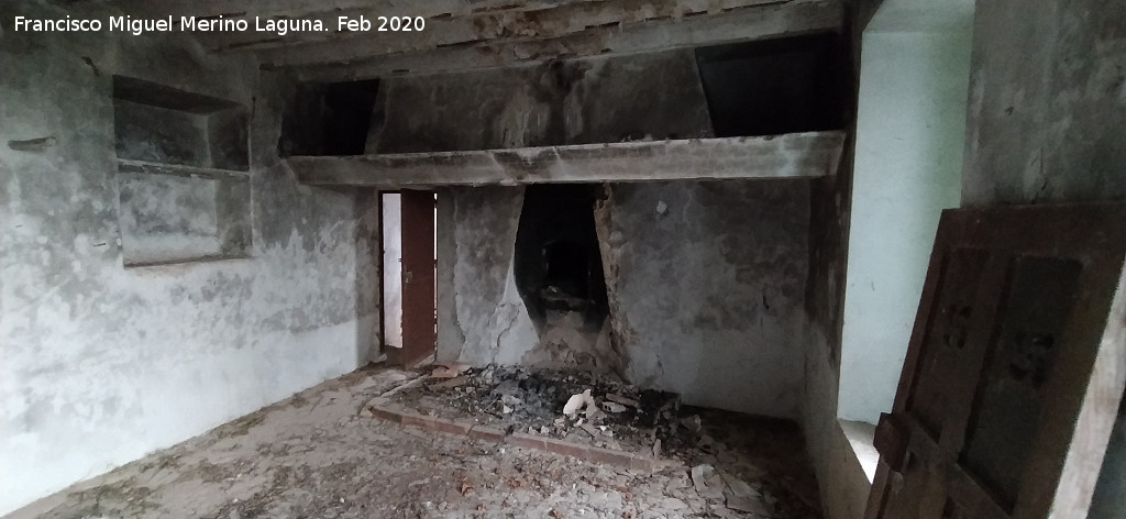 Cortijo del Camino de Capellan�as - Cortijo del Camino de Capellan�as. Chimenea