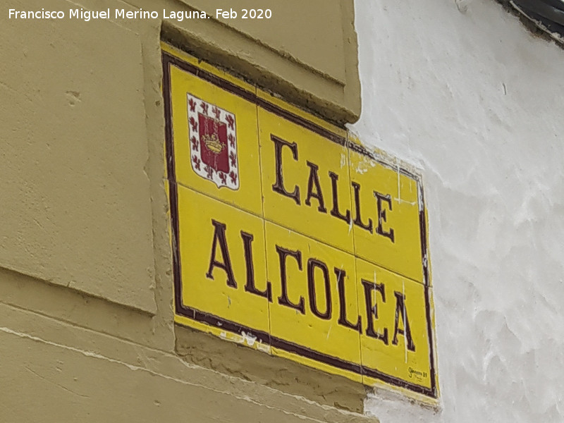 Calle Alcolea - Calle Alcolea. Placa