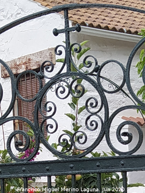 Casa de las Ruedas - Casa de las Ruedas. Cruz