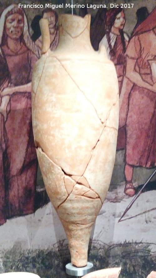 Necrópolis ibérica de Piquia - Necrópolis ibérica de Piquia. Ánfora. Museo Ibérico de Jaén