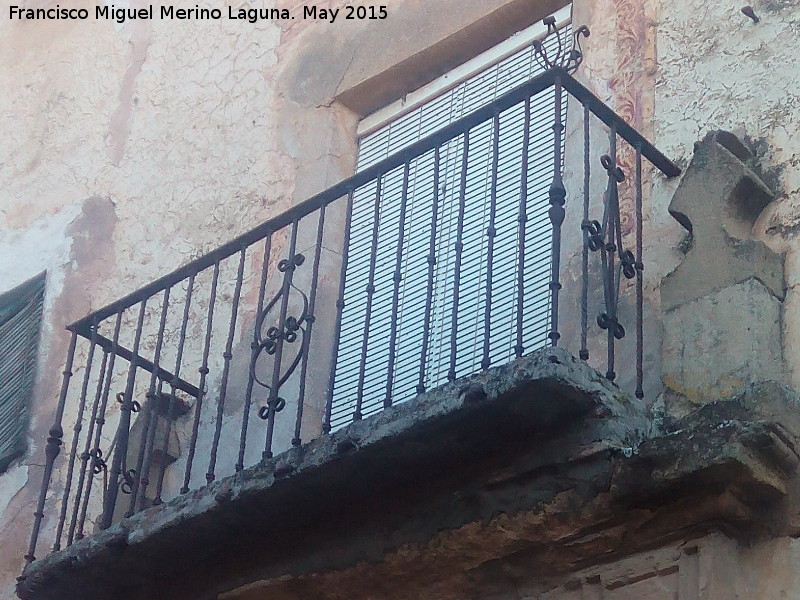 Casa de D. Federico Parera - Casa de D. Federico Parera. Balcón con porta farolillo