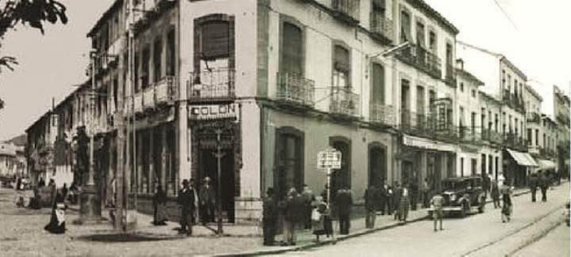 Ocho Puertas - Ocho Puertas. Antigua foto del Bar Coln, posteriormente fue el Bar Regina