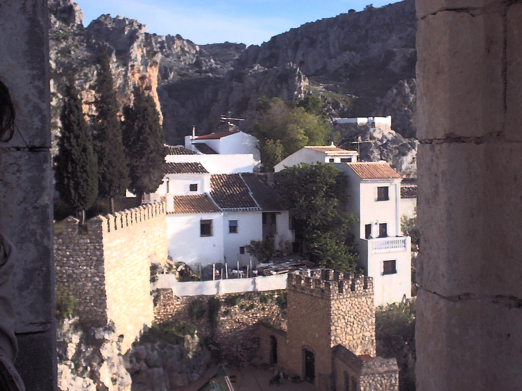 Muralla de Zuheros - Muralla de Zuheros. 