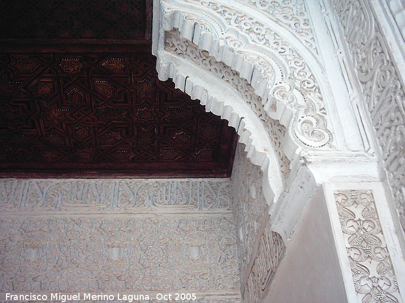 Alhambra. Viviendas de las Esposas del Sultán - Alhambra. Viviendas de las Esposas del Sultán. Decoración de acceso al Patio de Arrayanes