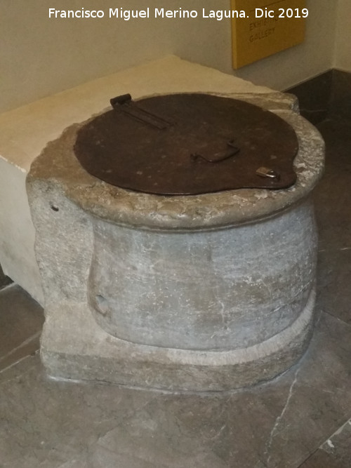 Madraza - Madraza. Pozo