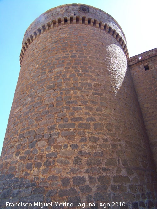 Castillo-Palacio de La Calahorra - Castillo-Palacio de La Calahorra. Torren circular esquinero